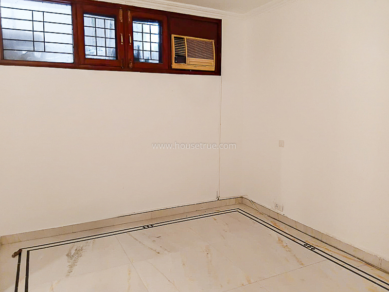 5 BHK Flat For Rent in Defence Colony