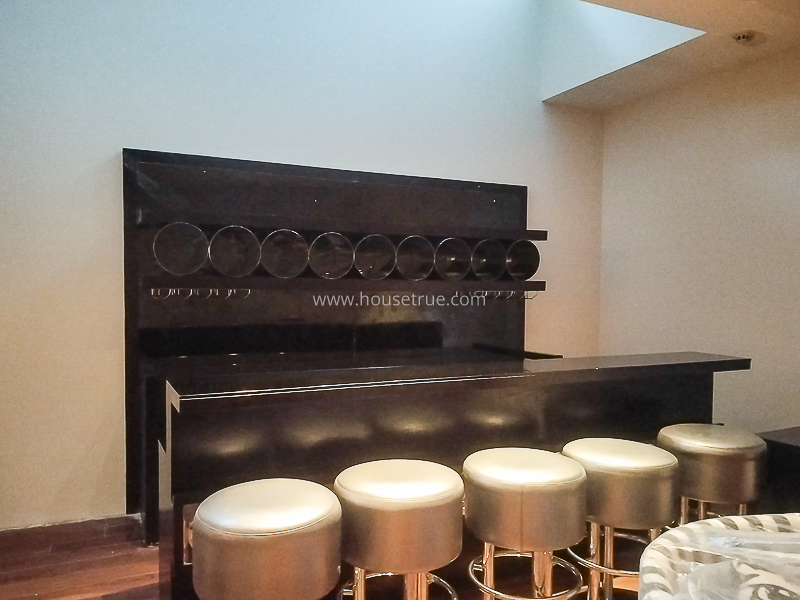 5 BHK Builder Floor For Rent in Vasant Vihar