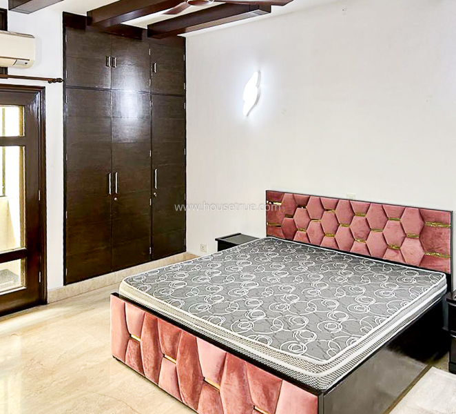 3 BHK Flat For Rent in Safdarjung Enclave