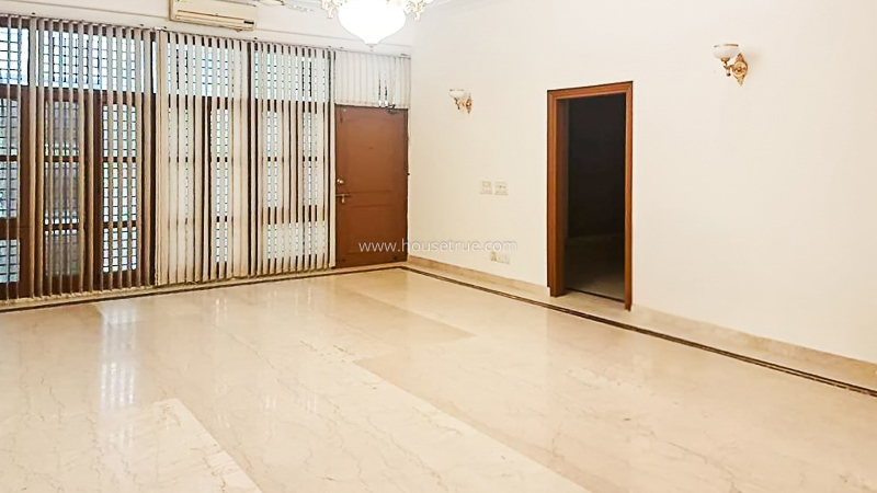 4 BHK Flat For Rent in South Extension 2