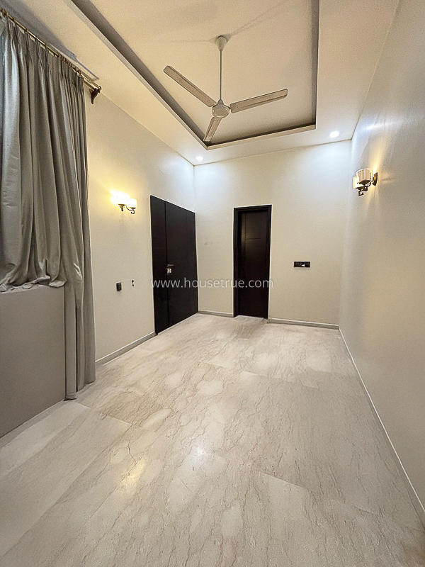 4 BHK Flat For Sale in Greater Kailash Part 2