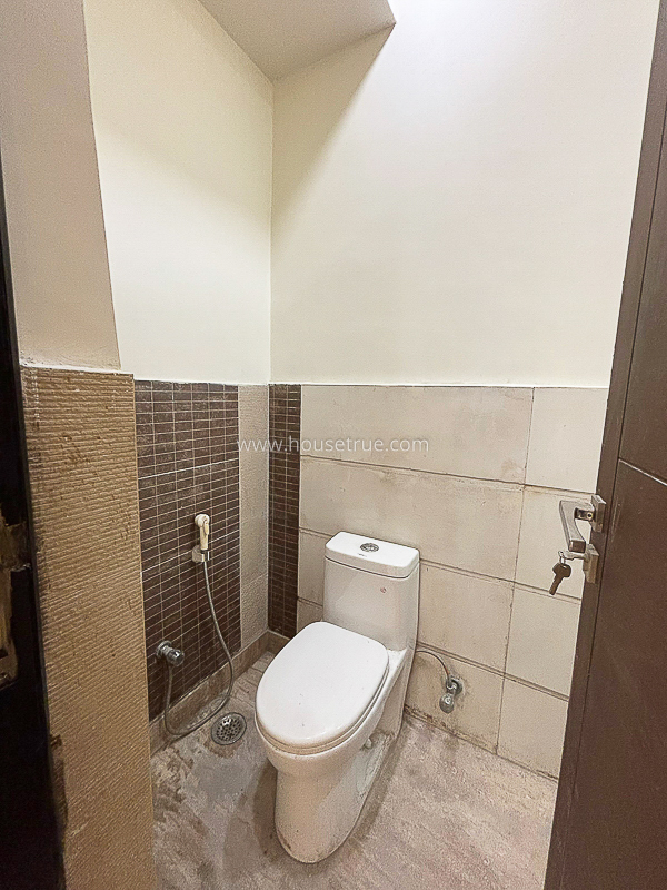 4 BHK Flat For Sale in Greater Kailash Part 2