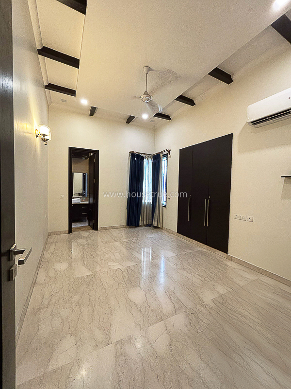 4 BHK Flat For Sale in Greater Kailash Part 2