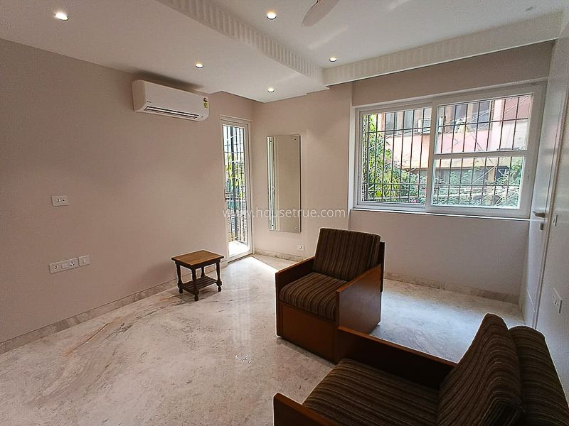 3 BHK Builder Floor For Rent in Nizamuddin East