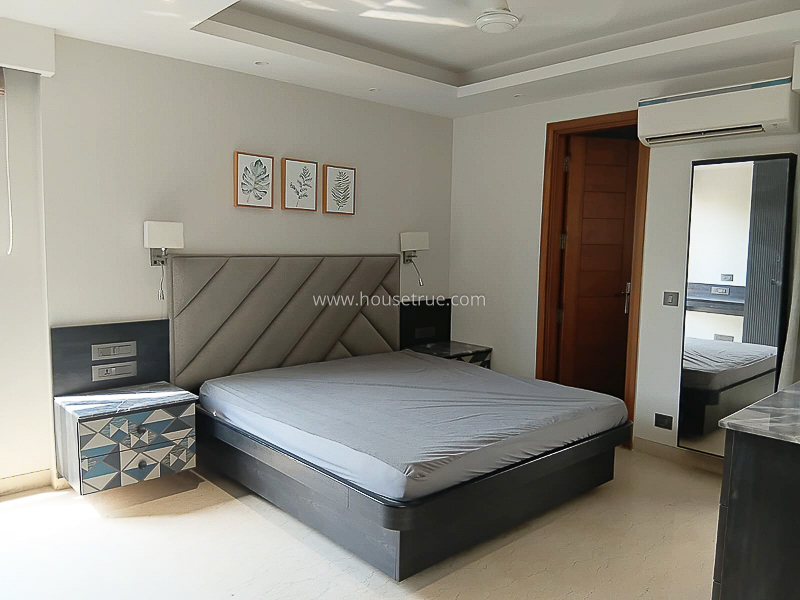 4 BHK Flat For Rent in Jangpura Extension