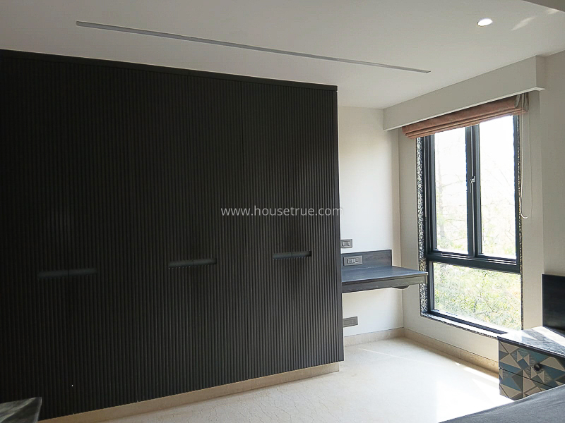4 BHK Flat For Rent in Jangpura Extension
