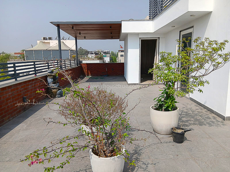 4 BHK Flat For Rent in Jangpura Extension