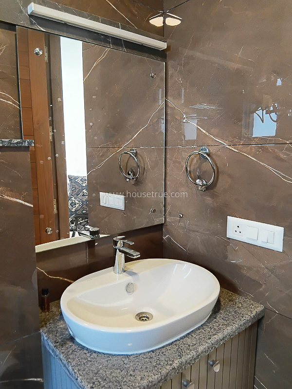 4 BHK Flat For Rent in Jangpura Extension