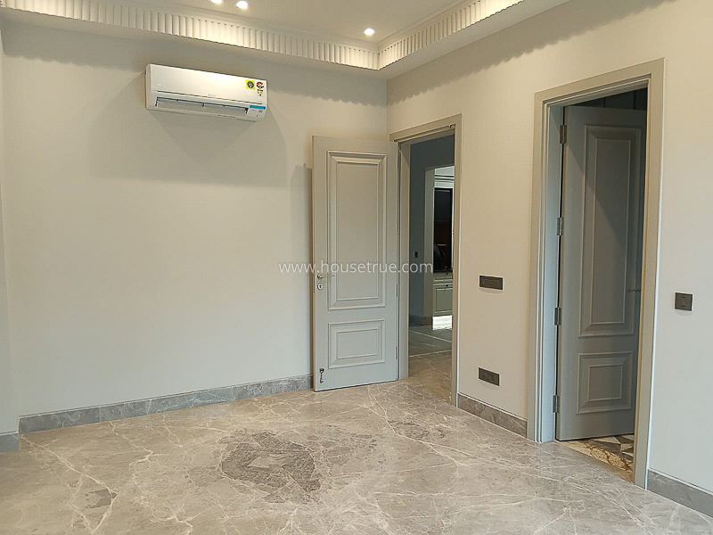 4 BHK Flat For Rent in Anand Lok