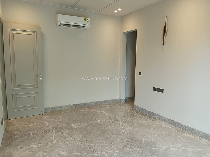 4 BHK Flat For Rent in Anand Lok