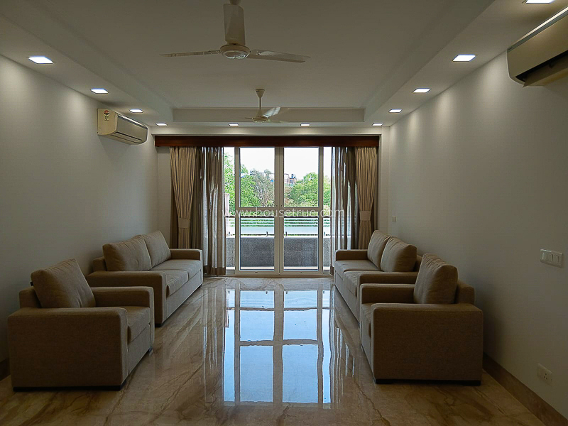 3 BHK Builder Floor For Rent in Defence Colony