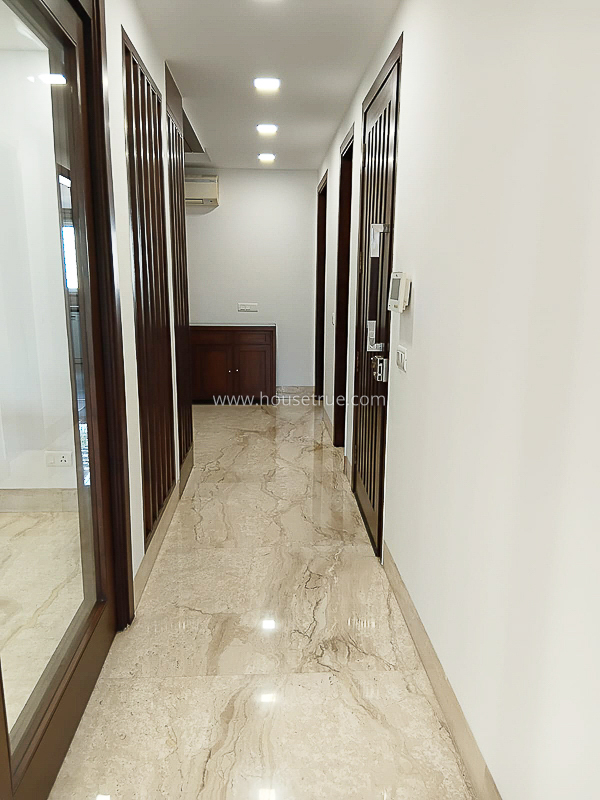 3 BHK Builder Floor For Rent in Defence Colony