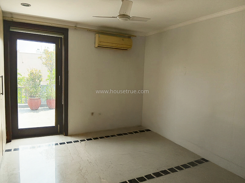 6 BHK House For Rent in New Friends Colony