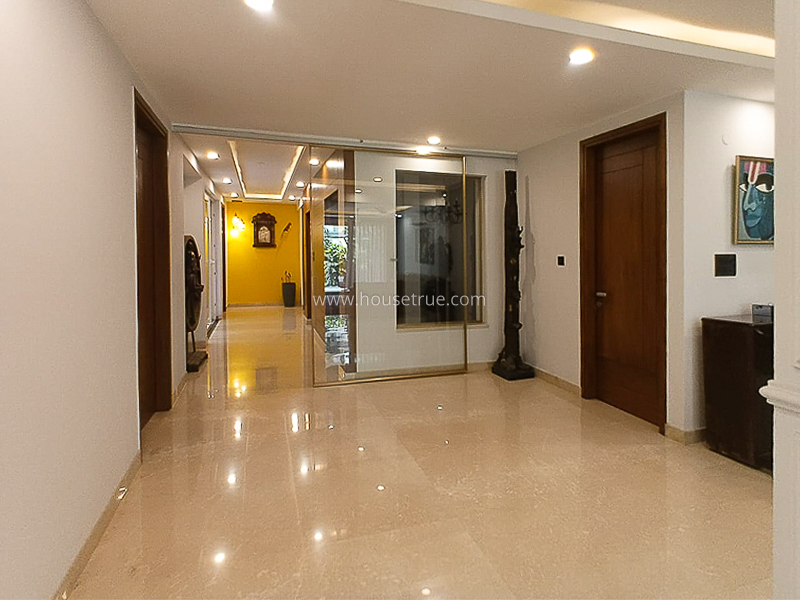6 BHK House For Rent in New Friends Colony
