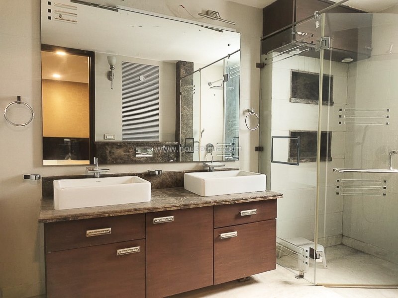 4 BHK Builder Floor For Rent in May Fair Garden