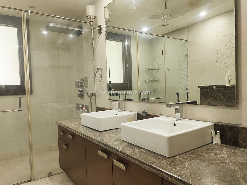 4 BHK Builder Floor For Rent in May Fair Garden