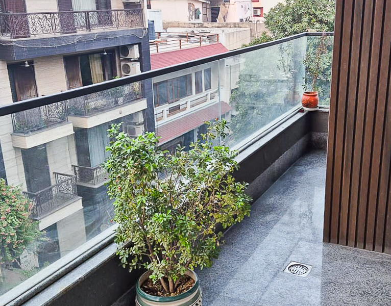 3 BHK Builder Floor For Rent in Safdarjung Enclave