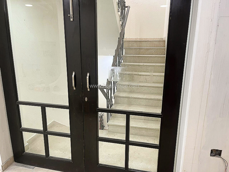 Office Space Lease in South Extension 1