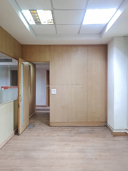 Office Space Lease in Green Park