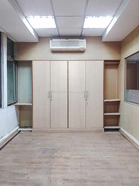 Office Space Lease in Green Park