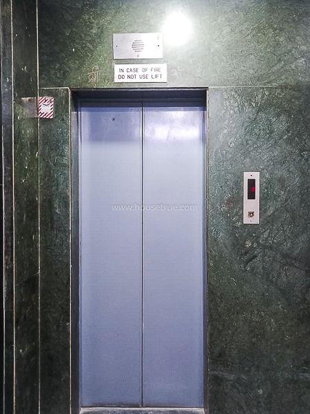 Office Space Lease in Green Park