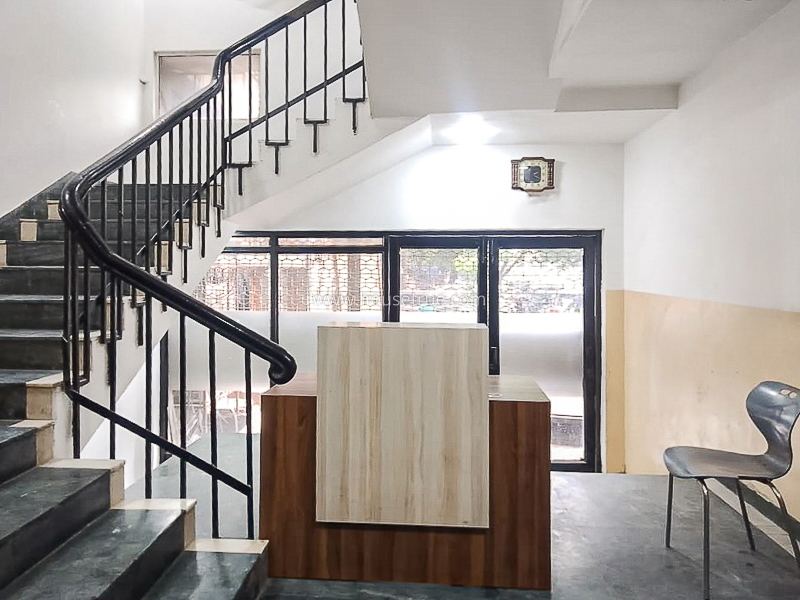 Office Space Lease in Green Park