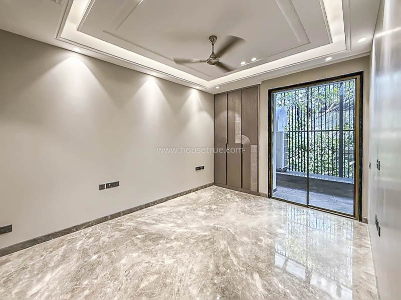 4 BHK Builder Floor For Rent in Shanti Niketan