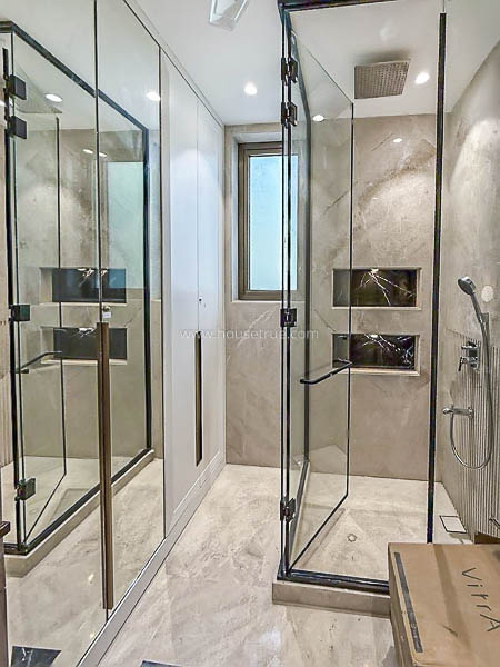 4 BHK Builder Floor For Rent in Shanti Niketan