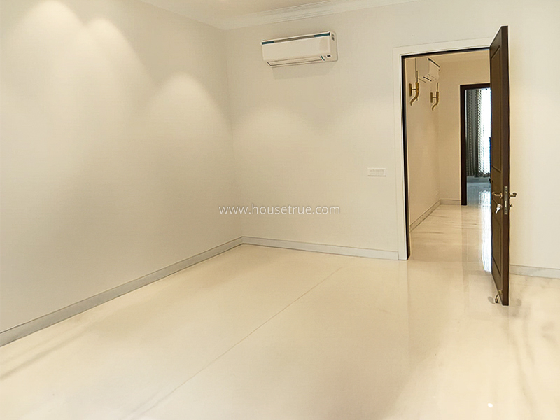 2 BHK Flat For Rent in Defence Colony