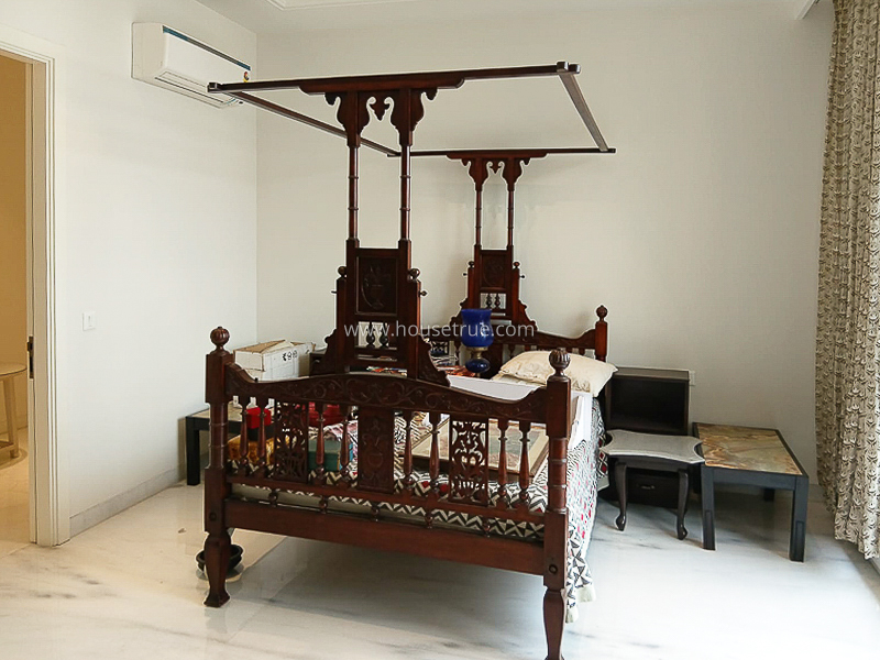 2 BHK Flat For Rent in Defence Colony