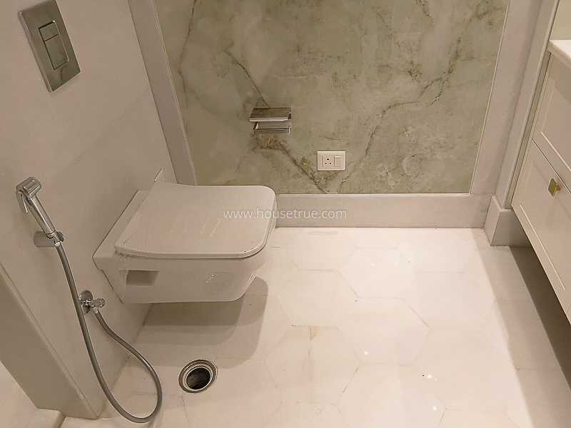 2 BHK Flat For Rent in Defence Colony