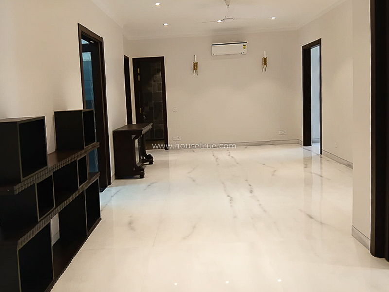 2 BHK Flat For Rent in Defence Colony