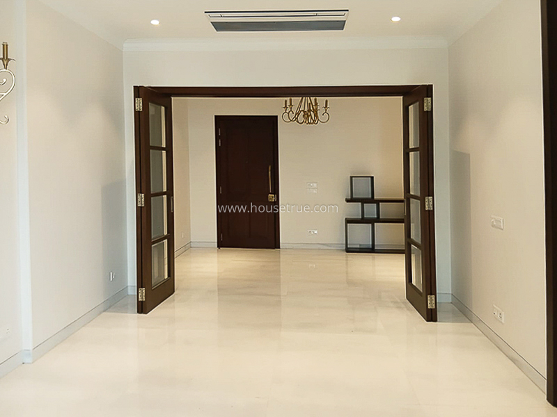 2 BHK Flat For Rent in Defence Colony