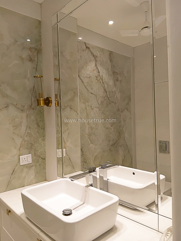 2 BHK Flat For Rent in Defence Colony