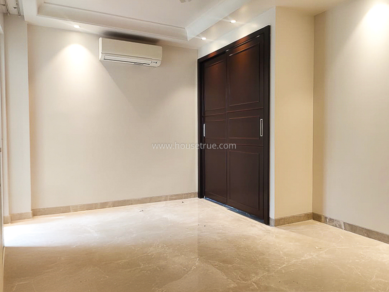 4 BHK Flat For Rent in Vasant Vihar