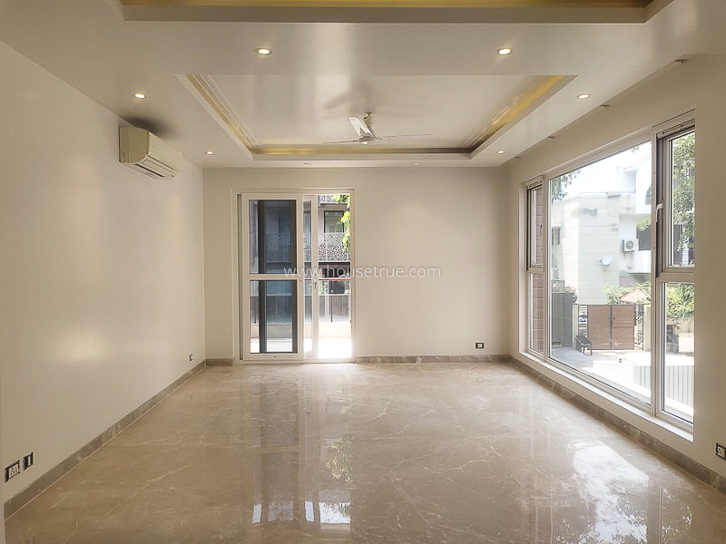 4 BHK Flat For Rent in Vasant Vihar