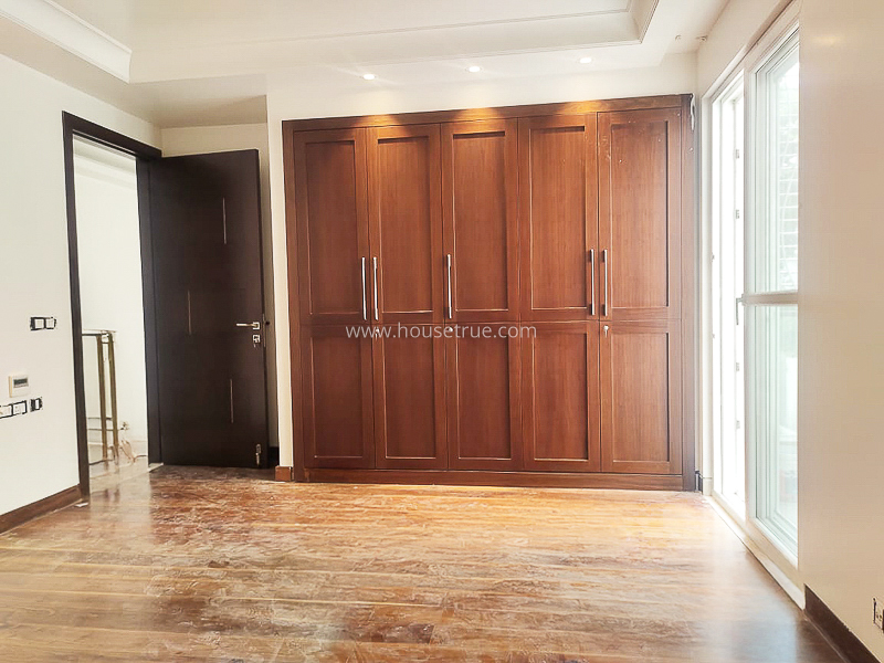 4 BHK Flat For Rent in Vasant Vihar