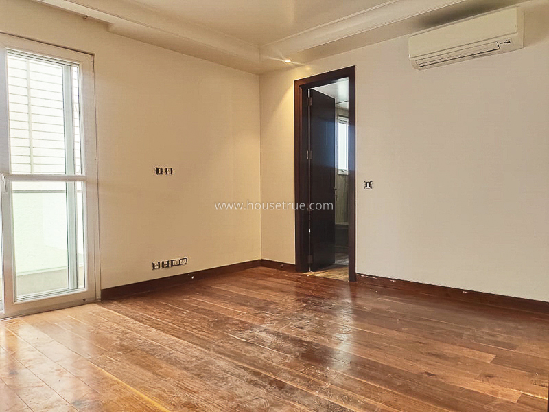 4 BHK Flat For Rent in Vasant Vihar