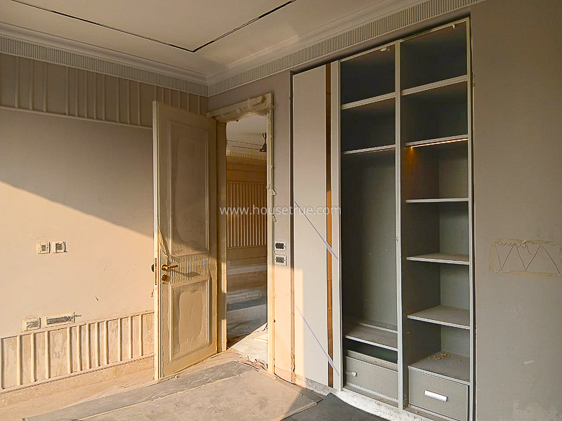 3 BHK Builder Floor For Rent in Defence Colony