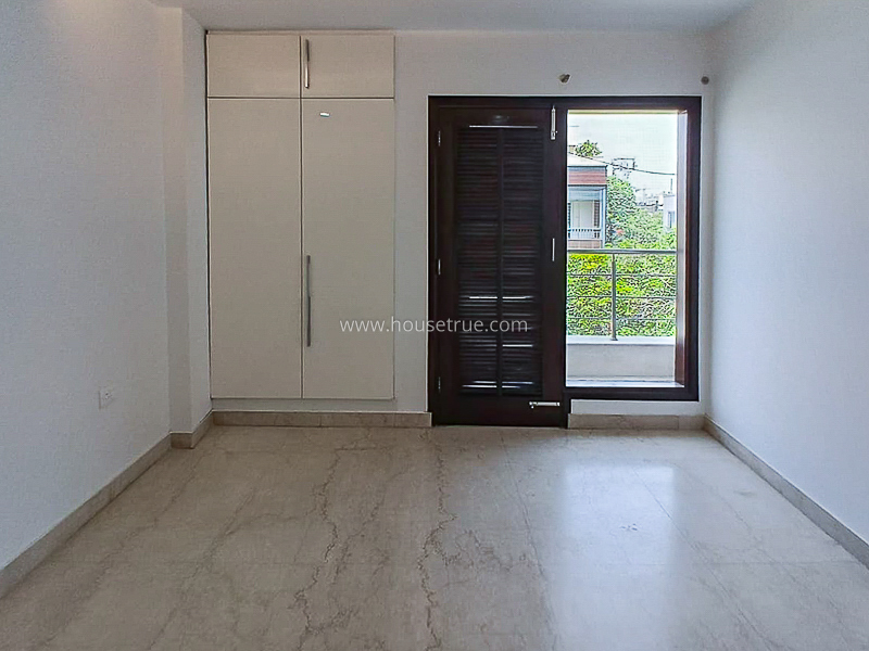 3 BHK Flat For Sale in Defence Colony