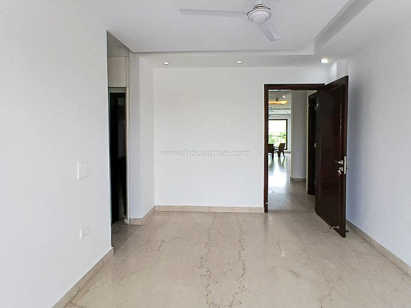 3 BHK Flat For Sale in Defence Colony