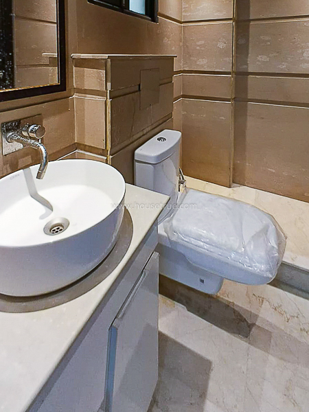 3 BHK Flat For Sale in Defence Colony