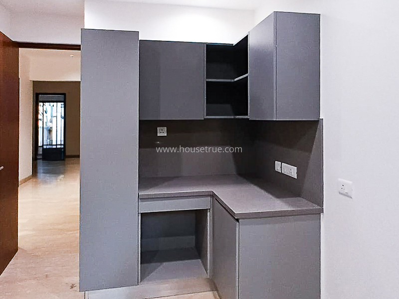 3 BHK Flat For Rent in Defence Colony