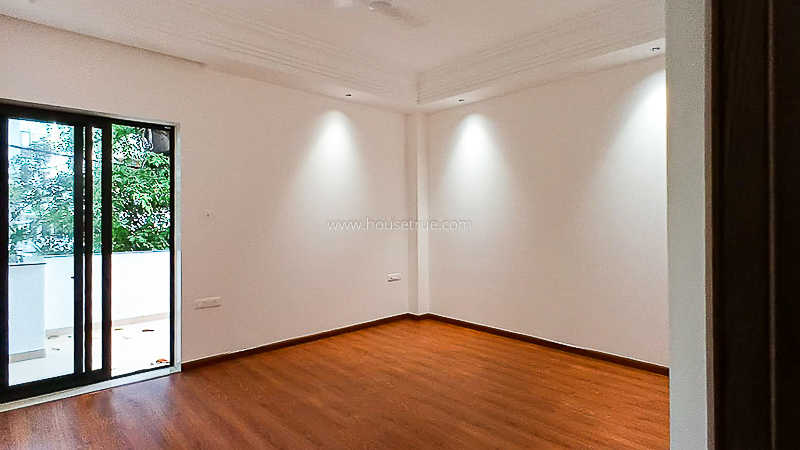 3 BHK Flat For Rent in Defence Colony
