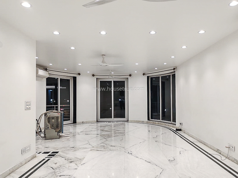 4 BHK Flat For Sale in Vasant Vihar