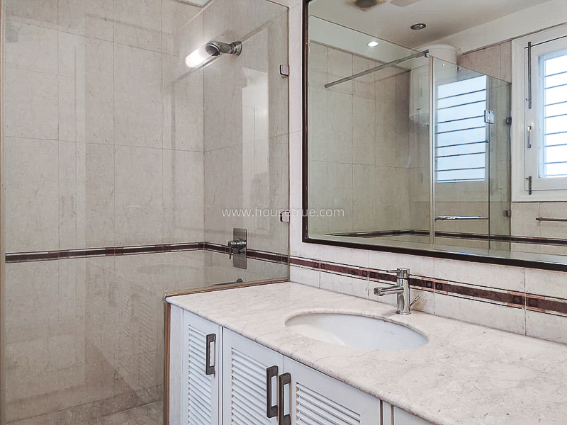 4 BHK Builder Floor For Rent in Hauz Khas Enclave