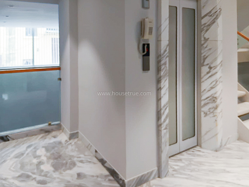 3 BHK Duplex For Rent in Defence Colony