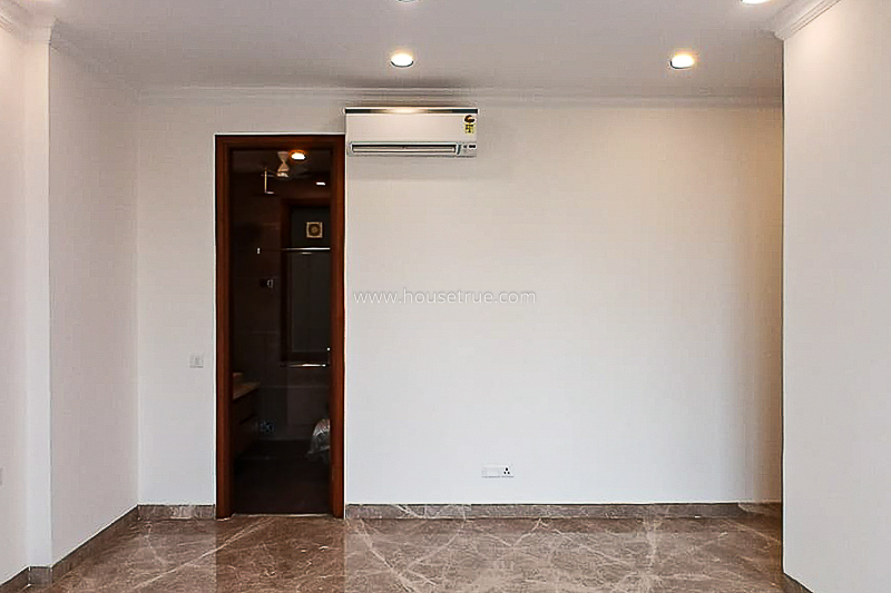 4 BHK Flat For Rent in Defence Colony