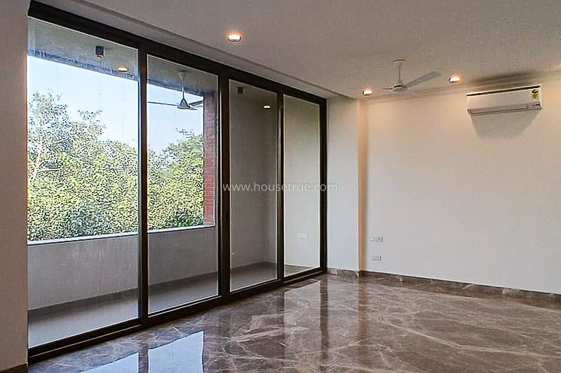 4 BHK Flat For Rent in Defence Colony