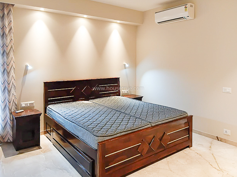 1 BHK Flat For Rent in Defence Colony